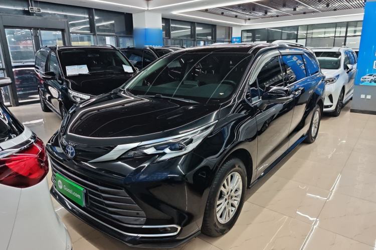 Used Toyota Sienna 2021 2.5L Hybrid Luxury Edition