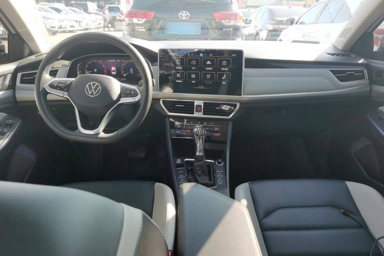 Used Volkswagen Bora 2023 300TSI DSG Prestige Edition
