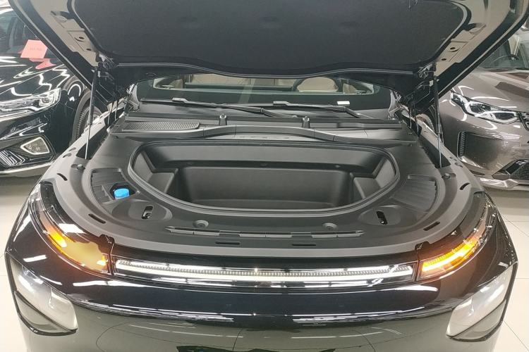 Used XPeng G9 2025 625 Long-Range Max
