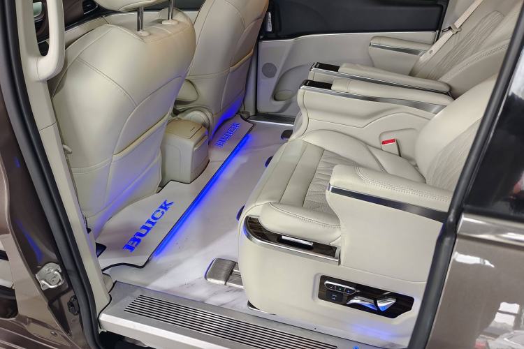 Used Buick GL8 2020 Land Business Class 652T Luxury Model
