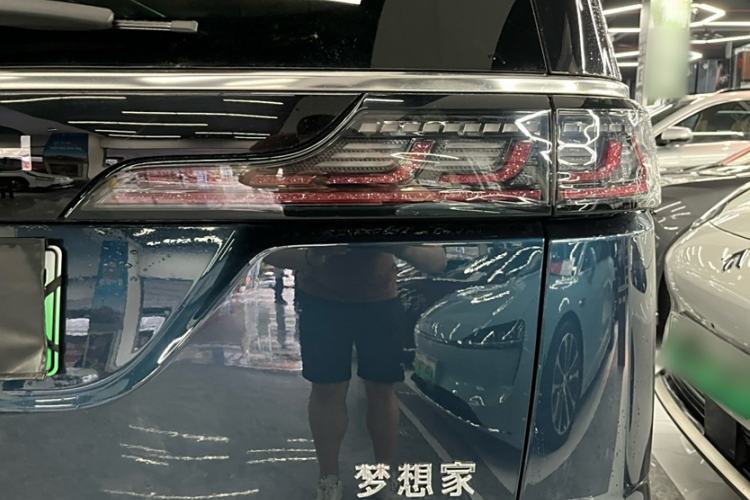 Used VOYAH Dream 2025 PHEV Four-Wheel-Drive Flagship Version – Qiankun Edition
