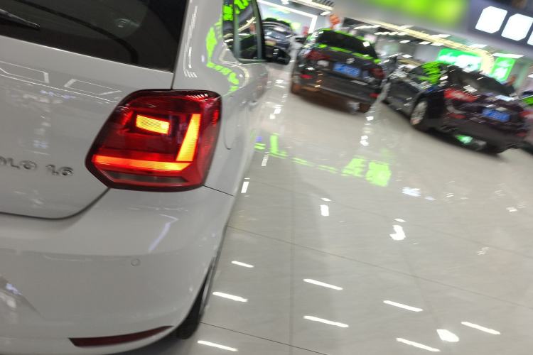 Used Volkswagen Polo 2014 1.6L Automatic Comfort Edition