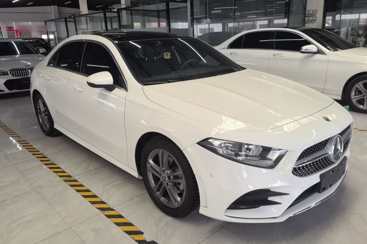 Used Mercedes-Benz A-Class 2020 Facelift A 180 L Sport Sedan Special Configuration
