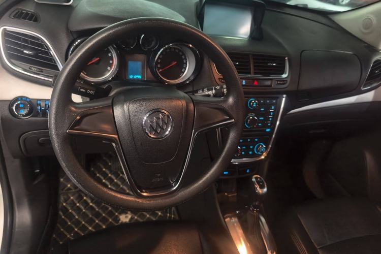 Used Buick Encore 2015 1.4T Automatic Two-Wheel Drive Urban Elite Version
