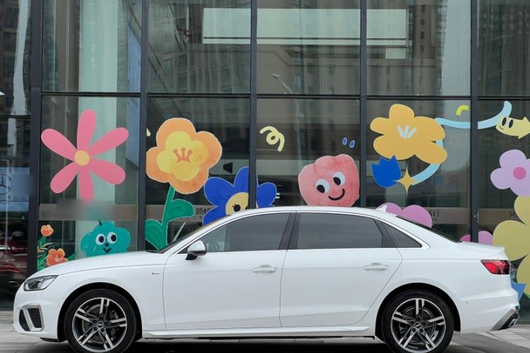 Used Audi A4L 2020 40 TFSI Luxury Dynamic Model
