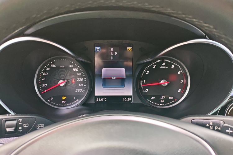 Used Mercedes-Benz GLC 2016 GLC 260 4MATIC Luxury Model
