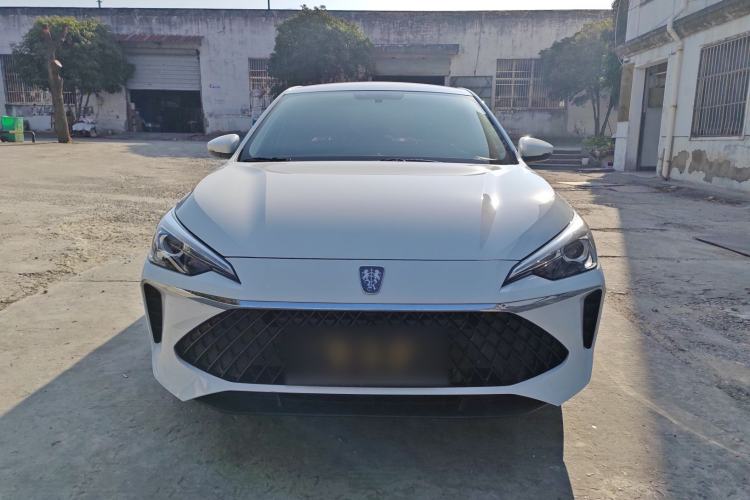 Used Roewe i5 2023 1.5L Manual Comfort Edition
