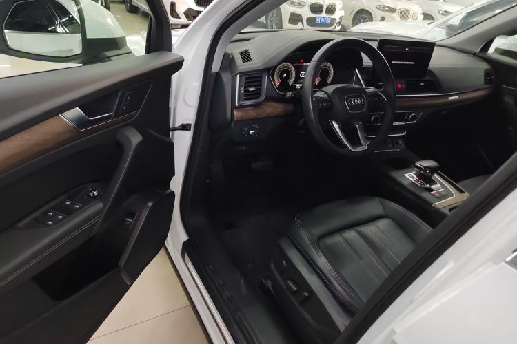 Used Audi Q5L 2022 40T Luxury Elegant Model
