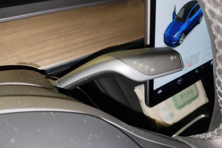 Used Tesla Model Y 2021 Long-Range All-Wheel-Drive Version 3D7