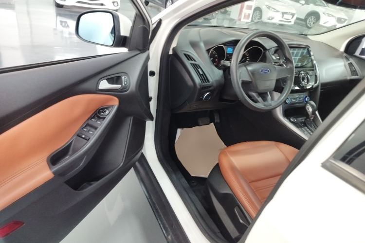 Used Ford Focus 2018 Hatchback Classic 1.6L Automatic Comfort Plus SmartDrive Edition