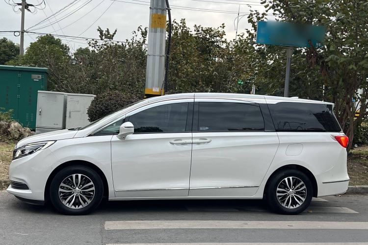 Used Buick GL8 2018 ES 28T Flagship Model China VI Standard
