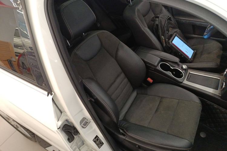 Used Mercedes-Benz GLK-Class 2015 GLK 260 4MATIC Dynamic Edition Ultimate Version