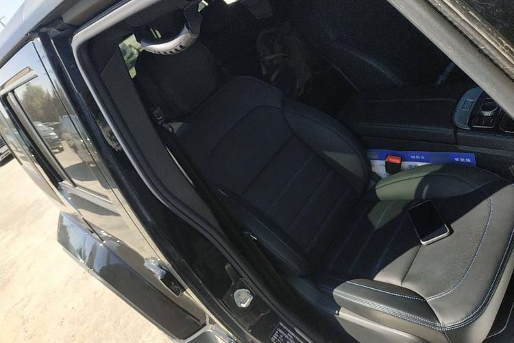 Used Beijing Auto BJ40 2023 2.0T Automatic Four-Wheel Drive Urban Hunter Edition Chivalrous Type
