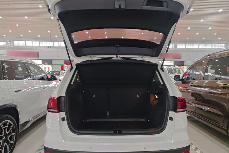 Used Volkswagen Tharu 2020 280TSI Two-Wheel Drive Luxury Edition China VI Standard