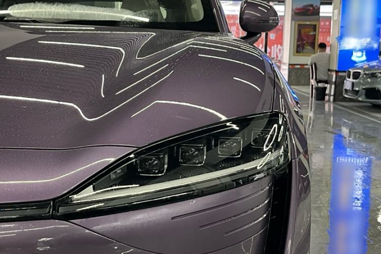 Used Hima Luxeed R7 2024 All-Electric 667 km Max
