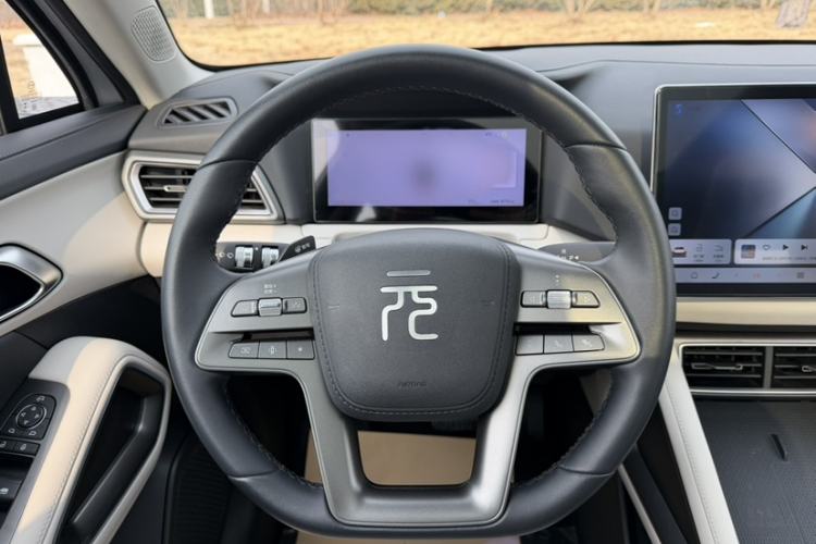 Used BYD Yuan UP 2025 Intelligent Driving Version 401 km Beyond-Range Edition