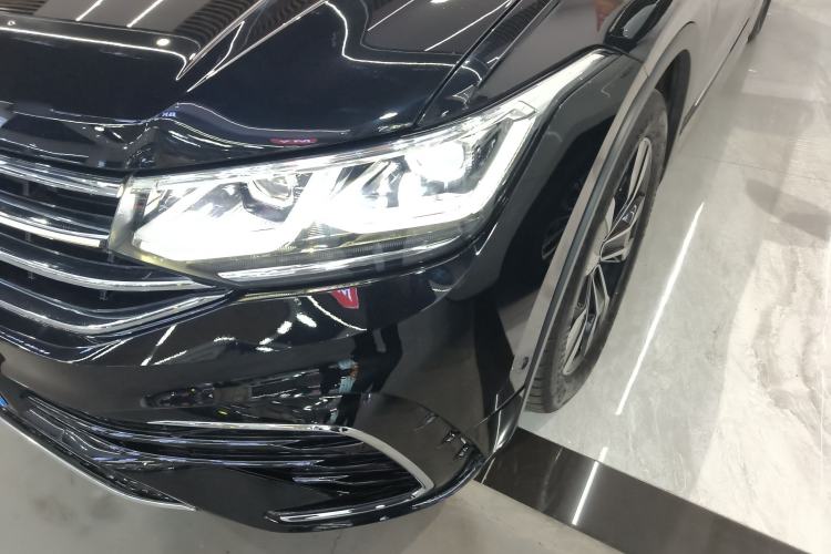 Used Volkswagen Tiguan L 2022 330TSI Automatic Two-Wheel Drive R-Line Flagship Edition
