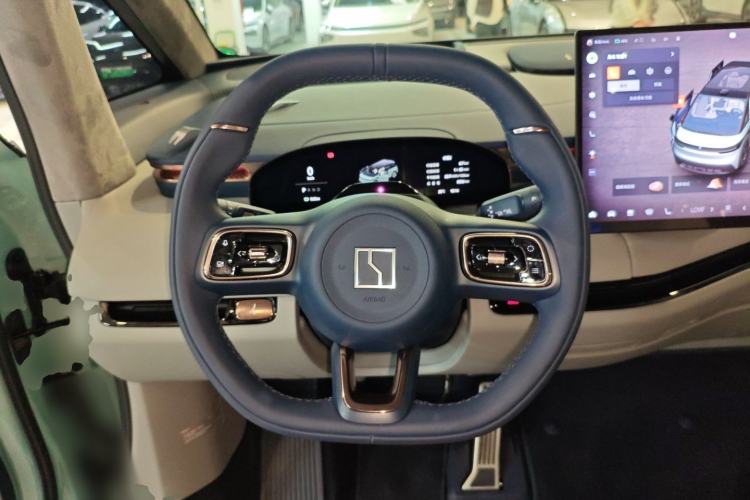 Used Zeekr MIX 2025 Intelligent Driving Version
