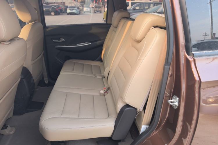 Used Wuling Hongguang 2019 1.5L S Comfort Edition China VI LAR
