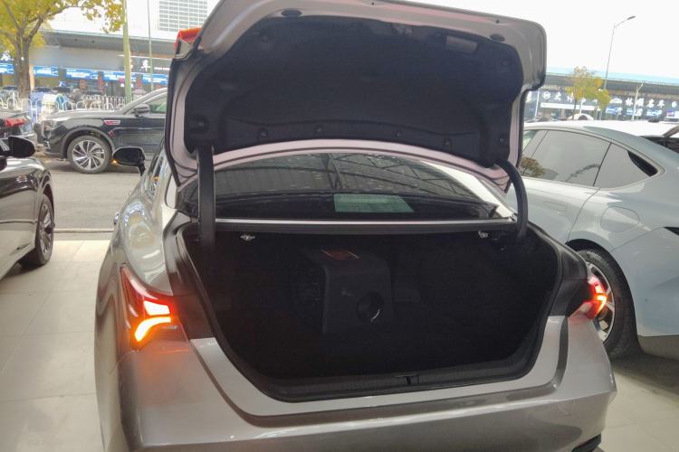 Used Toyota Avalon 2019 2.5L Touring Premium Version China V Standard
