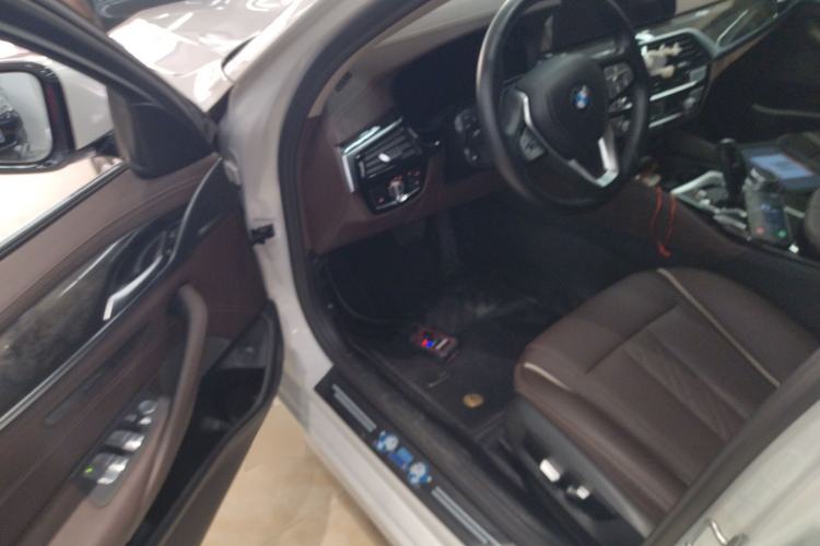 Used BMW 5 Series 2021 525Li Luxury Package
