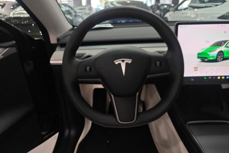 Used Tesla Model Y 2024 Rear-Wheel-Drive Version