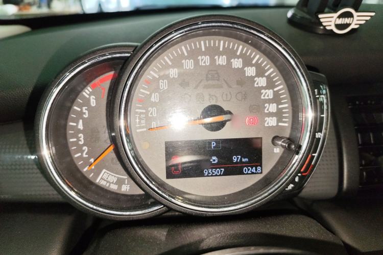 Used  MINI 2016 1.5T COOPER Five-Door Edition
