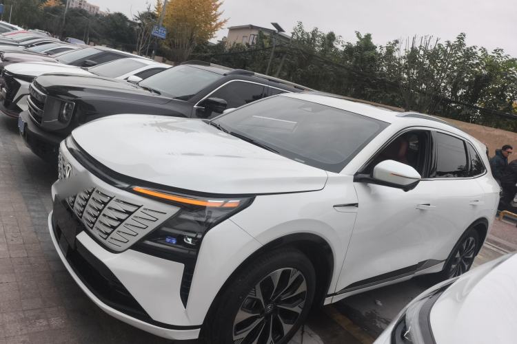 Used Changan CS75 PLUS 2025 4th Generation UItra 2.0T New Blue Whale – Smart & Powerful Version
