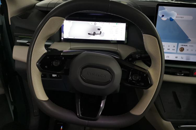 Used Lynk & Co 06 EM-P 2023 EM-P 126 Long-Range Halo