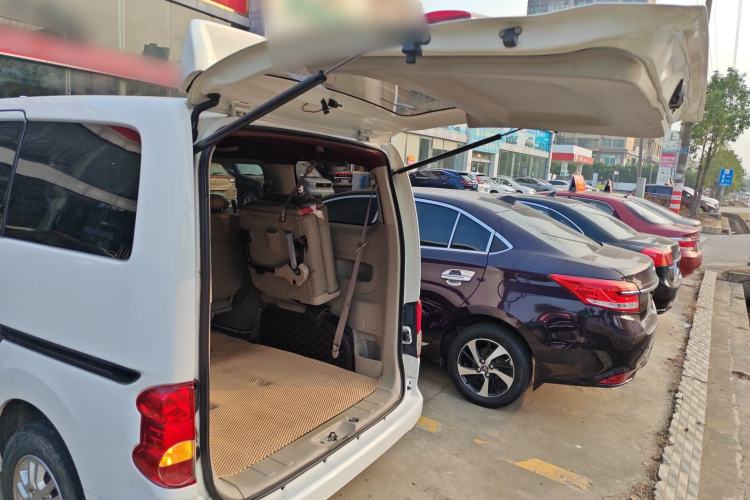 Used Nissan NV200 2016 Revised Version 1.6L Manual Luxury Edition
