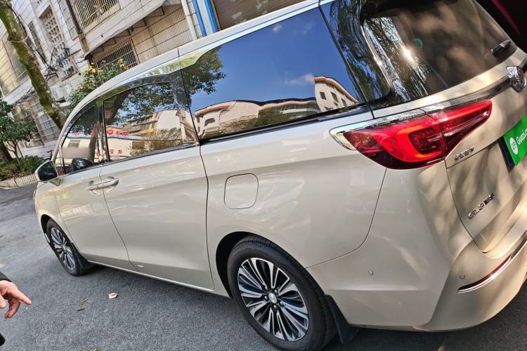 Used Buick GL8 2020 ES Land Cruiser 653T Luxury Model
