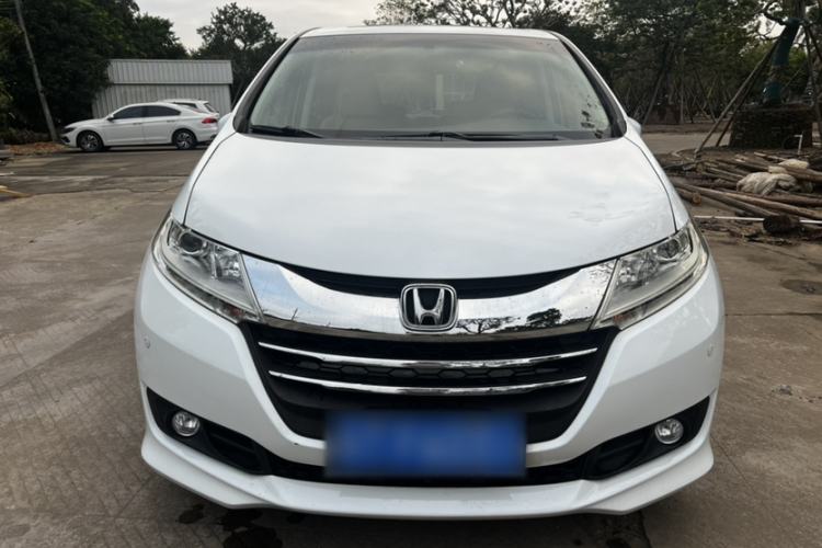 Used Honda Odyssey 2015 Revised 2.4L Luxury Edition

