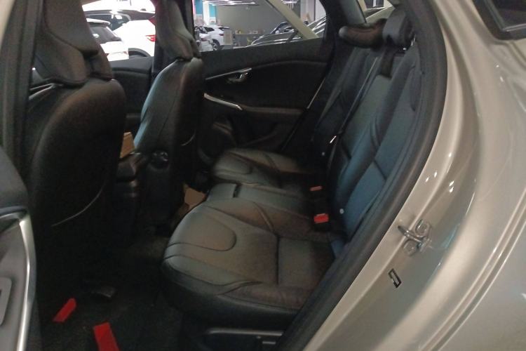 Used Volvo V40 2018 T3 Zhiyi Edition