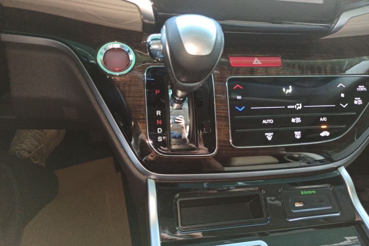 Used Honda Odyssey 2015 2.4L Smart Edition
