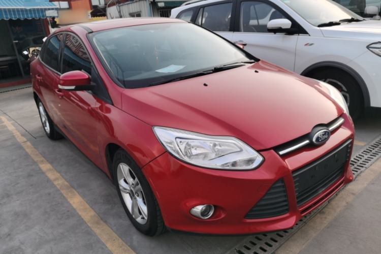 Used Ford Focus 2012 Sedan 1.6L Automatic Fashion Edition