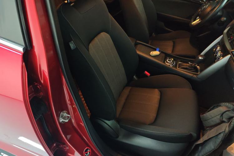 Used Mazda CX-4 2018 2.0L Automatic Two-Wheel Drive Blue Sky Dynamic Version China V Standard