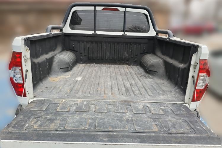 Used SAIC MAXUS T60 2017 2.0T Gasoline Automatic 4x4 High-Ride Elite Standard Cabin