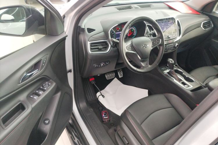 Used Chevrolet Equinox 2019 Redline 550T Automatic All-Wheel-Drive RS Model China VI Standard
