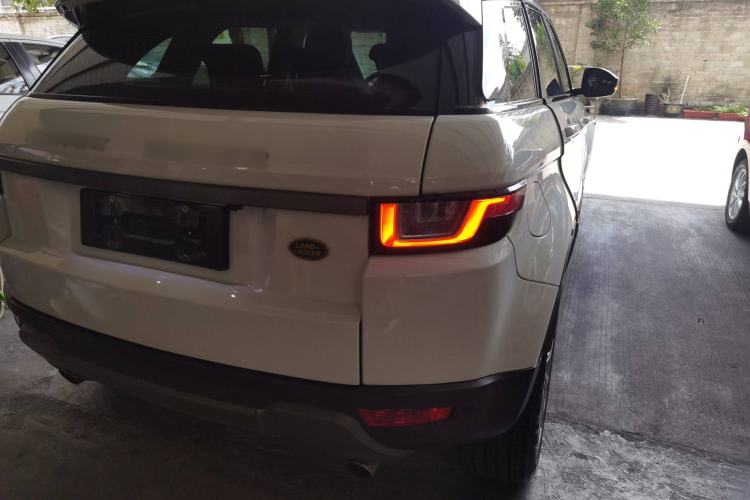 Used Land Rover Range Rover Evoque 2017 2.0T SE Smart Glow Edition
