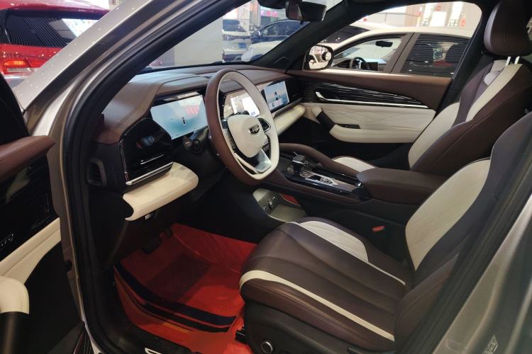 Used Geely Auto Monjaro L 2024 2.0TD High-Power Automatic Two-Wheel Drive Yunqi Version
