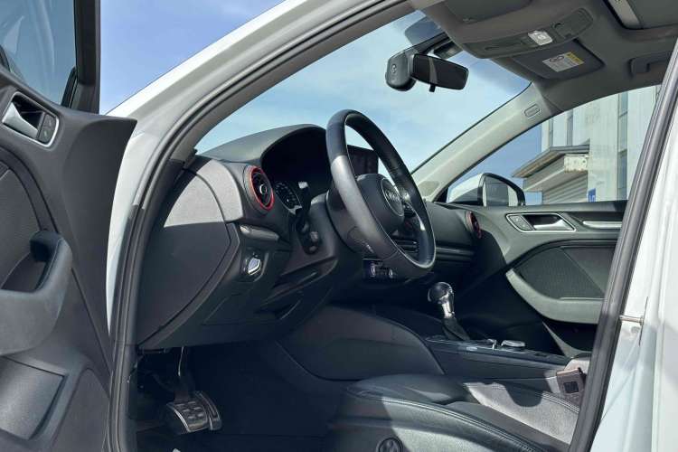 Used Audi A3 2020 Limousine 35 TFSI Style Edition China VI Emission Standard
