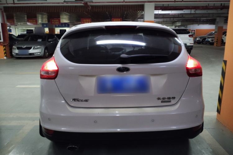 Used Ford Focus 2015 Hatchback EcoBoost 125 Automatic Supreme Style Edition