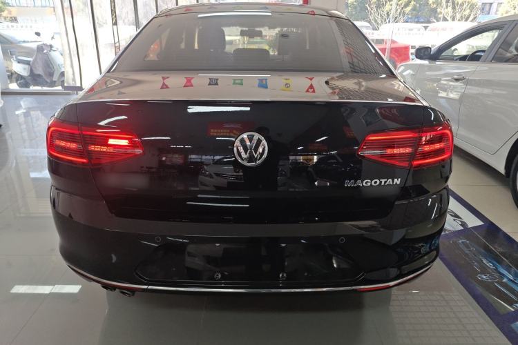 Used Volkswagen Magotan 2018 330TSI DSG Advanced Model
