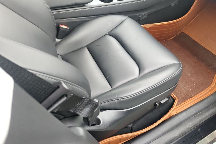 Used Tesla Model Y 2024 Rear-Wheel-Drive Version