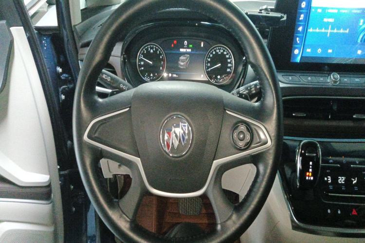 Used Buick GL8 2023 Land Executive Class Comfort Model
