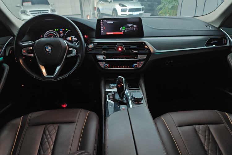 Used BMW 5 Series 2019 530Li Leading Model Luxury Package
