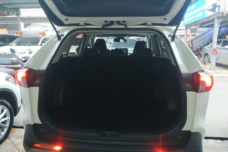 Used Toyota RAV4 2020 2.0L CVT Two-Wheel Drive Fashion Edition