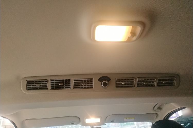 Used FORTHING Lingzhi PLUS 2024 1.5T Manual Luxury 7-Seater
