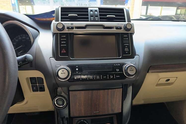 Used Toyota Prado 2016 2.7L Automatic Luxury Edition
