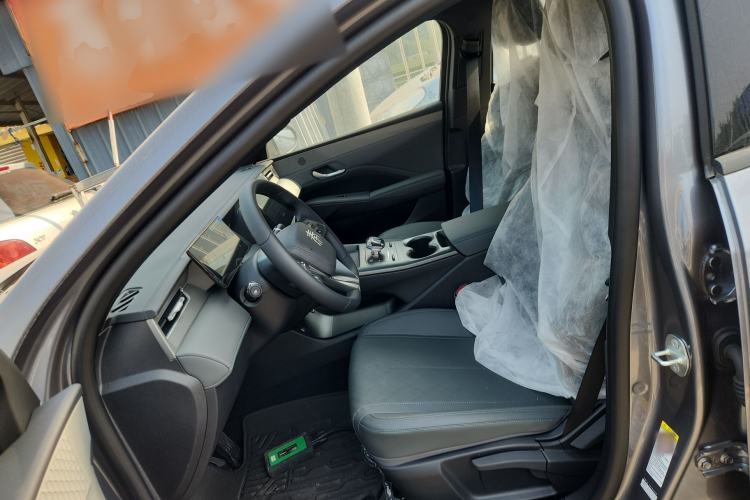 Used BYD Qin PLUS 2025 DM-i Smart Drive 55KM Leading Model
